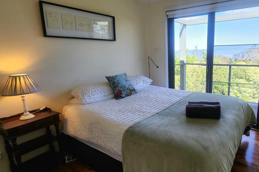 Narrow Neck Views - Peaceful 4 Bedroom Home With Stunning Views! Katoomba Bagian luar foto