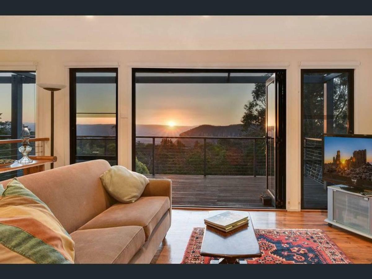 Narrow Neck Views - Peaceful 4 Bedroom Home With Stunning Views! Katoomba Bagian luar foto